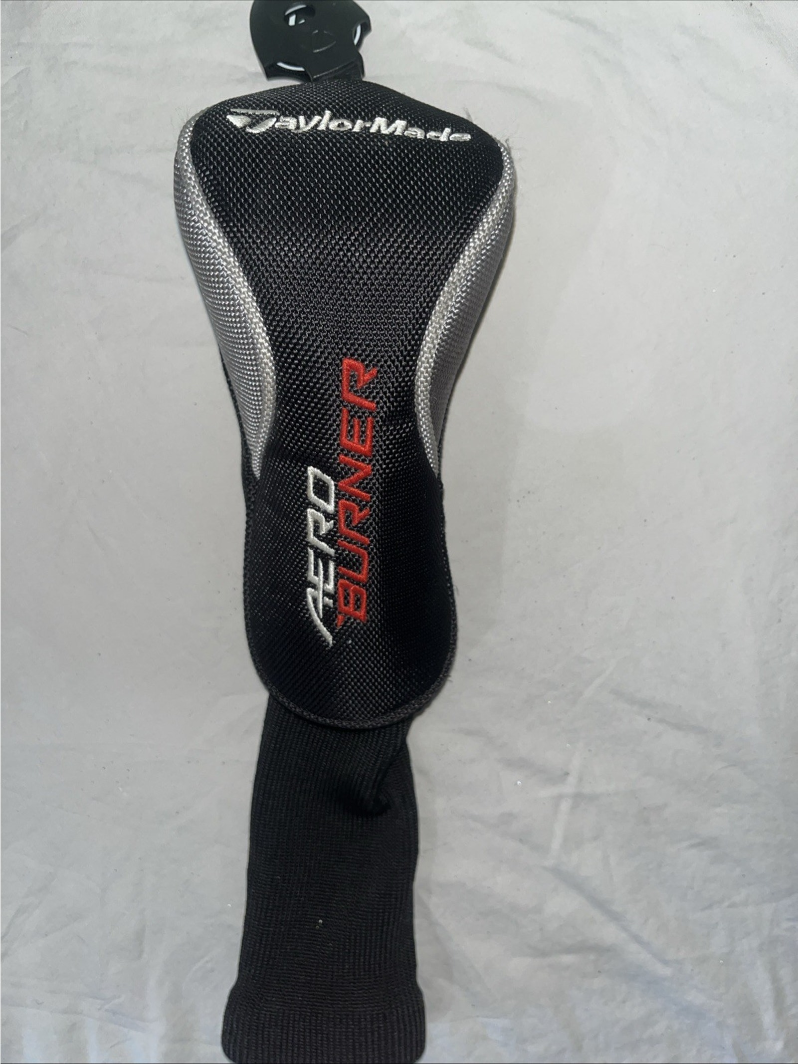Taylormade “Aero Burner” Fairway Hybrid Rescue Black & Red Golf Club Head Cover